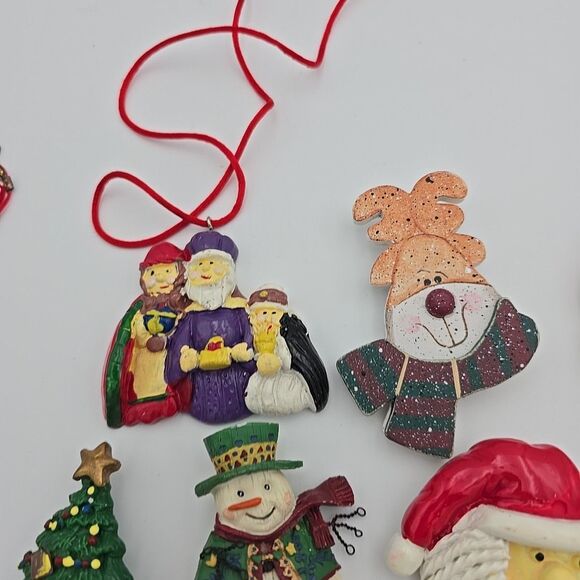 Vintage LOT 7 Varity Christmas brooch/Pin 1 Necklace 1 Set Necklace & Earrings - Picture 3 of 9